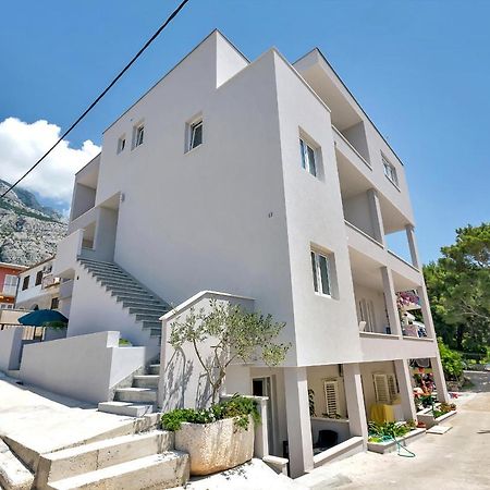 Guesthouse Lara Makarska Esterno foto